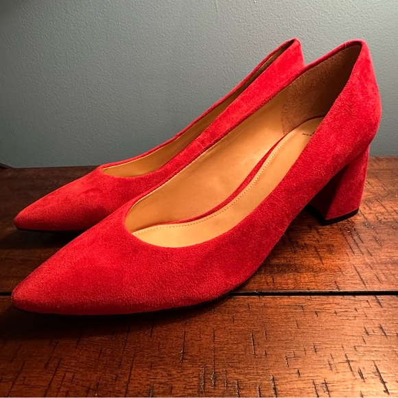 Marc Fisher ZALA BLOCK HEEL POINTY TOE PUMP-Red Suede NEVER WORN NWOT - Picture 1 of 10